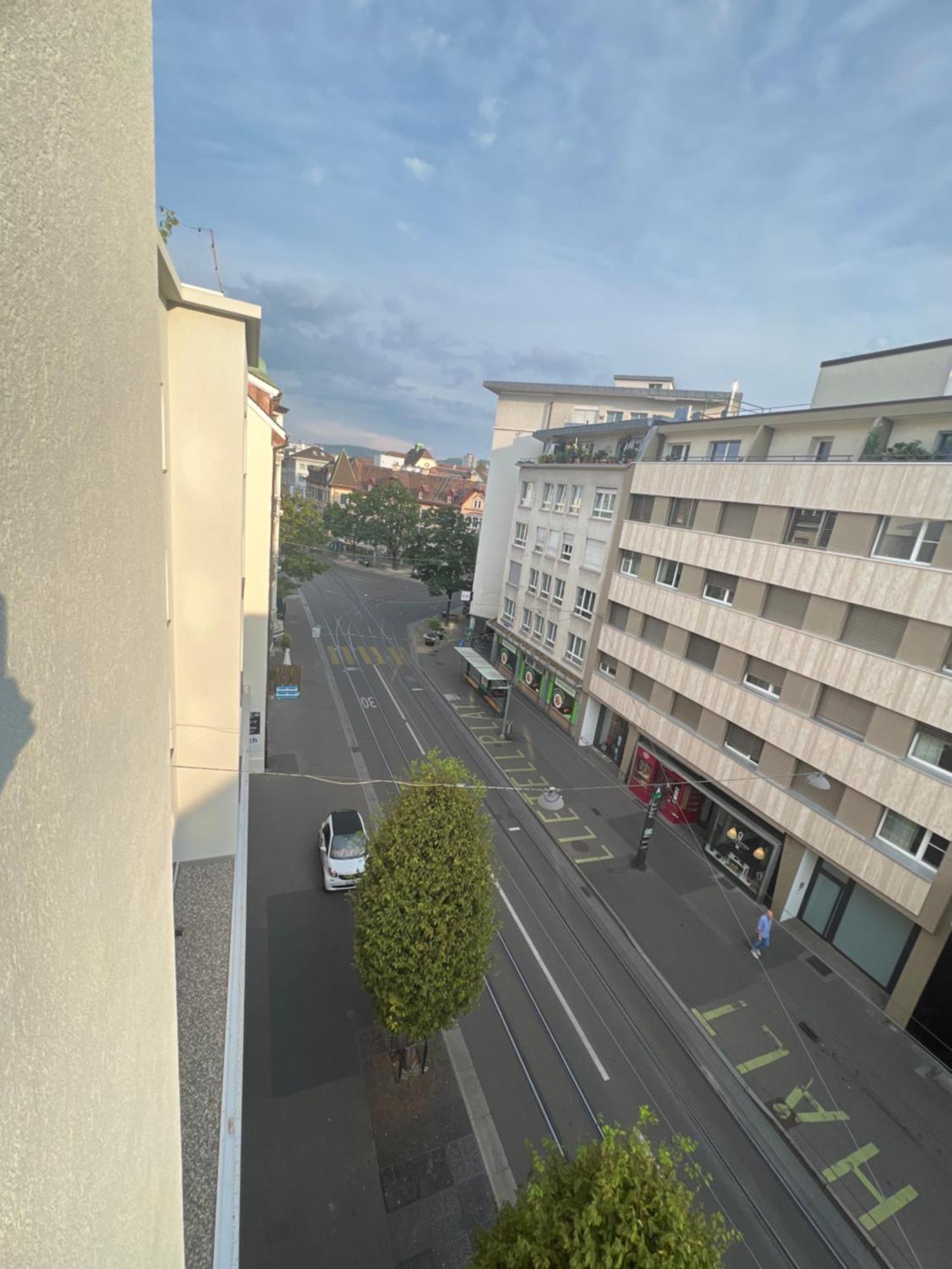 Best Located & Fully Equipped Apartment At Basel Sbb Main Station Экстерьер фото